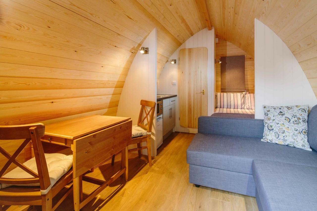Buttercup Glamping Pod Hotell Cheltenham Eksteriør bilde